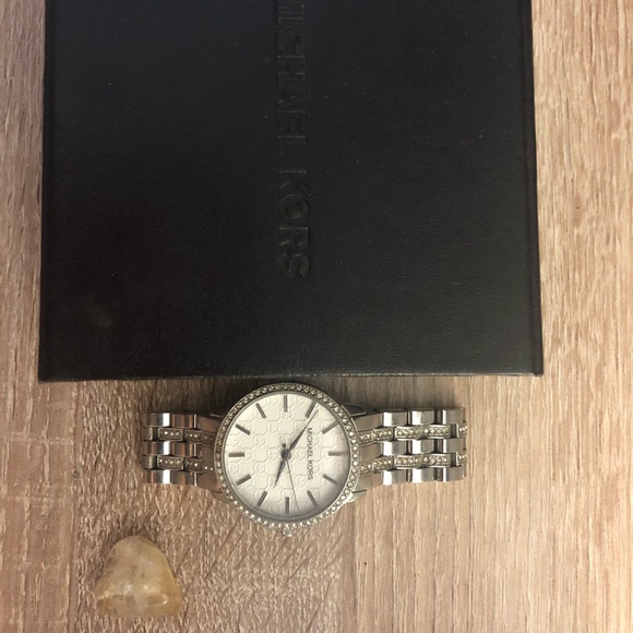 Michael Kors wrist watch mk-3148 silver - Picture 8 of 9